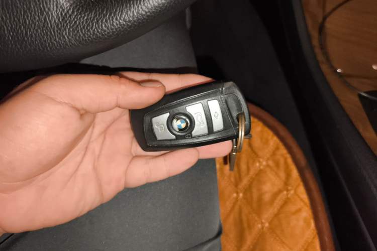 Used BMW 5 Series 2011 528Li Leading Model Vehicle Key