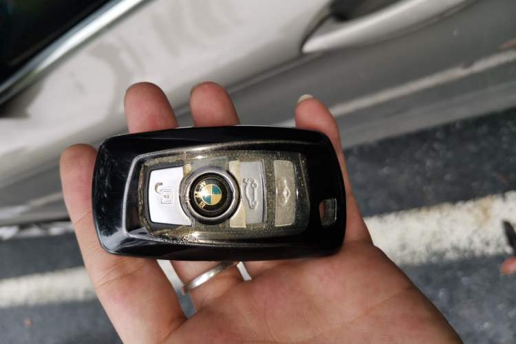 Used BMW 5 Series 2011 520Li Elegant Model Vehicle Key