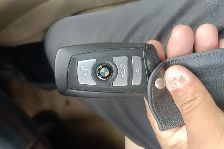 Used BMW 5 Series 2011 535Li Leading Model Vehicle Key