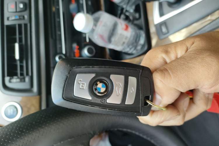 Used BMW 5 Series 2011 528Li Leading Model Vehicle Key