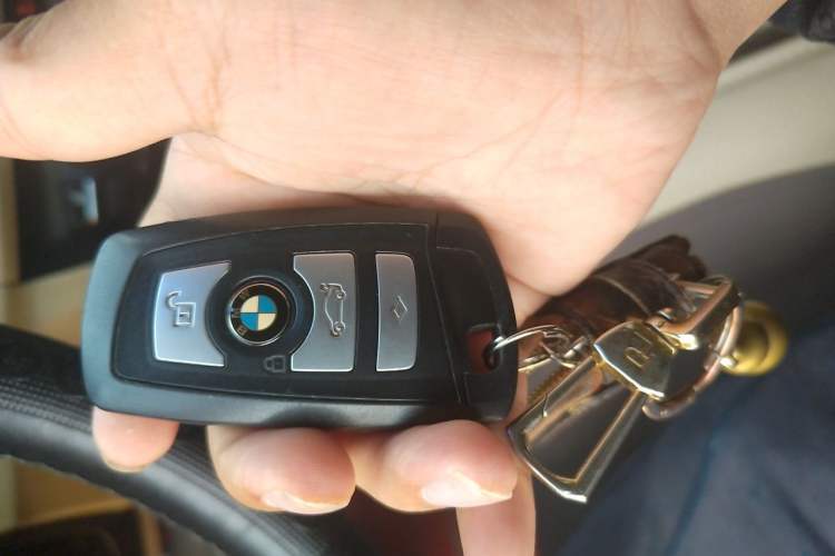Used BMW 5 Series 2011 523Li Luxury Model Vehicle Key