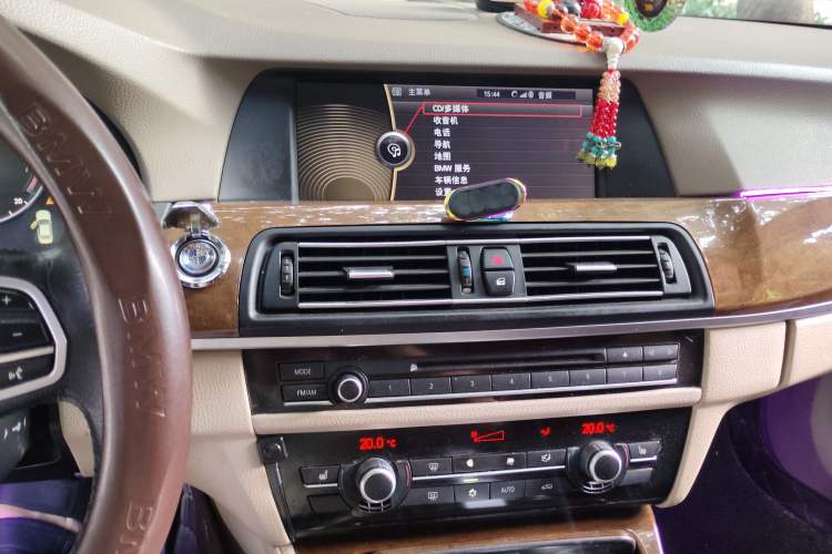 Used BMW 5 Series 2011 528Li Leading Model Audio And AC Panel