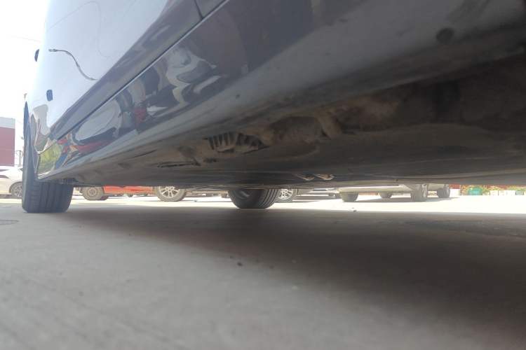 Used BMW 5 Series 2011 528Li Leading Model Chassis Front Right