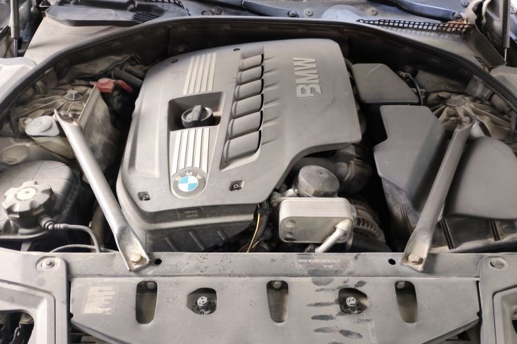 Used BMW 5 Series 2011 528Li Leading Model Engine Bay