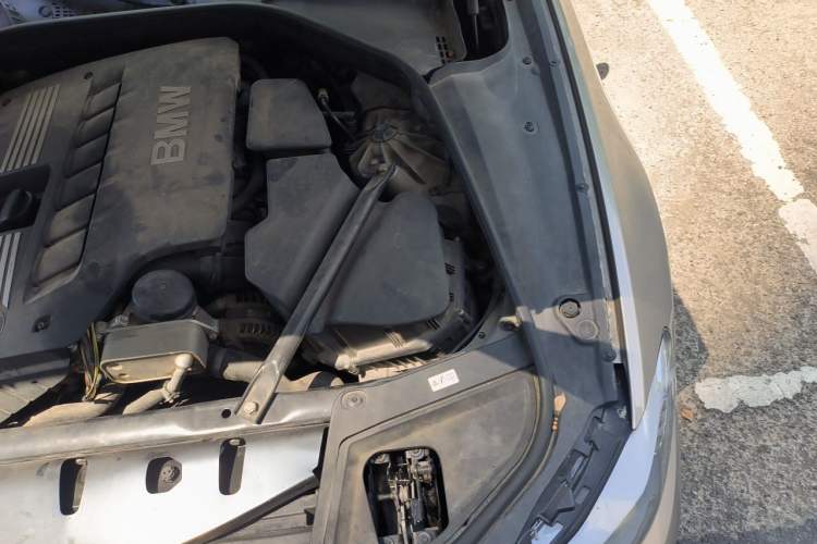 Used BMW 5 Series 2011 523i Leading Model Engine Bay Left