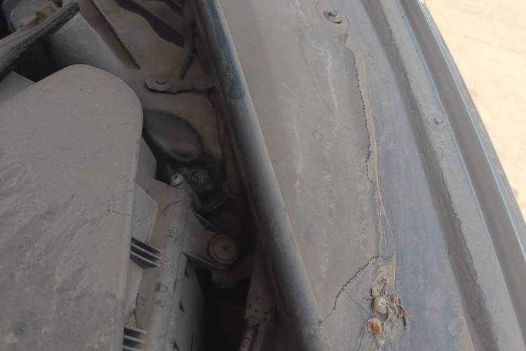 Used BMW 5 Series 2011 528Li Leading Model Engine Bay Left