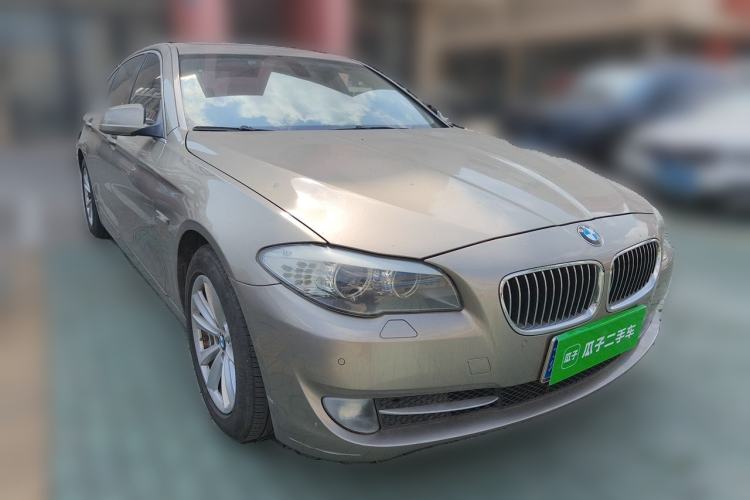 Used BMW 5 Series 2011 523Li Luxury Model Front Right 45 Deg