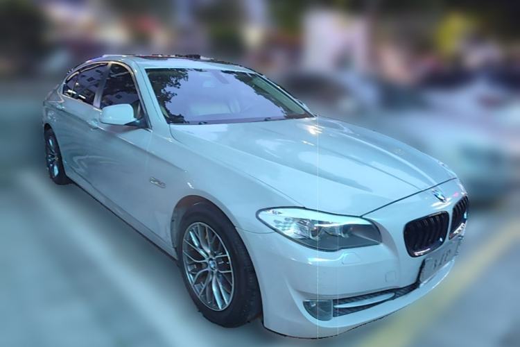 Used BMW 5 Series 2011 523Li Luxury Model Front Right 45 Deg