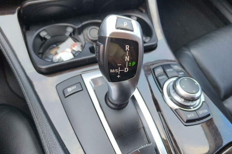 Used BMW 5 Series 2011 523Li Luxury Model Gear Lever