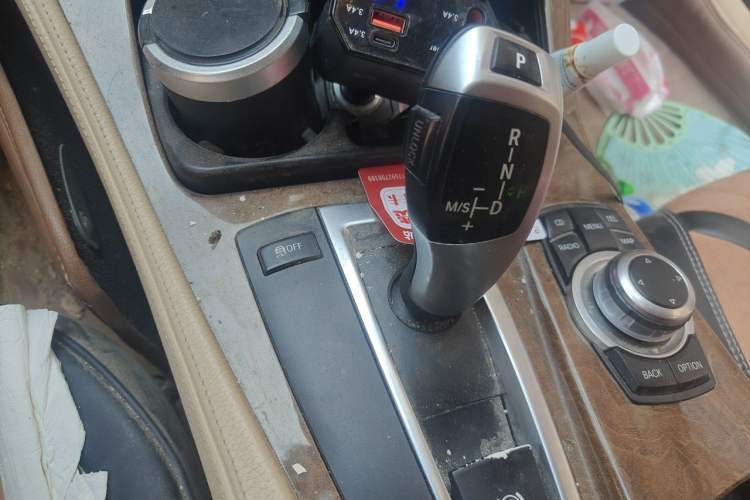 Used BMW 5 Series 2011 528Li Leading Model Gear Lever
