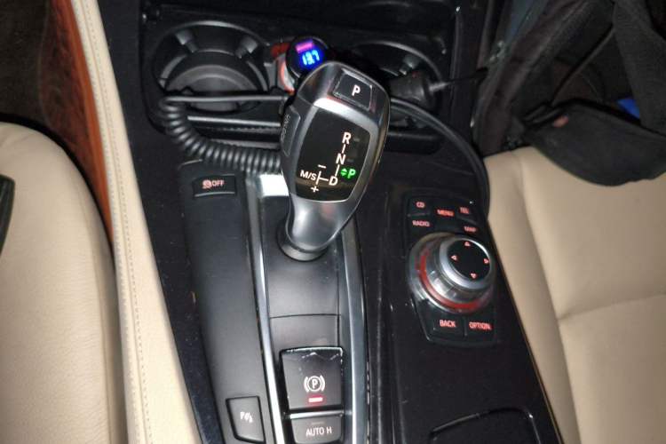 Used BMW 5 Series 2011 523Li Leading Model Gear Lever