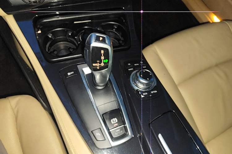 Used BMW 5 Series 2011 523Li Luxury Model Gear Lever