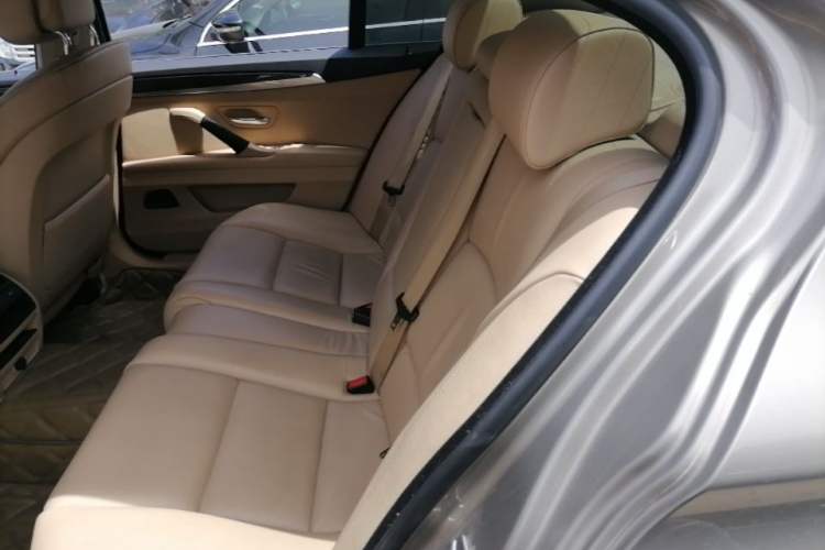 Used BMW 5 Series 2011 523Li Leading Model Left Rear Seat