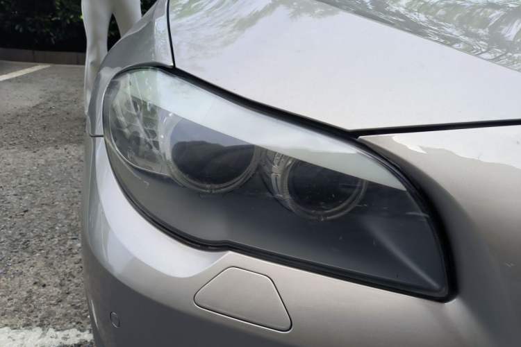 Used BMW 5 Series 2011 523i Leading Model Right Front Headlight
