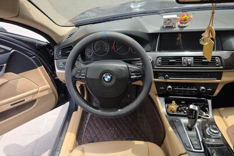 Used BMW 5 Series 2011 523Li Luxury Model Steering Wheel