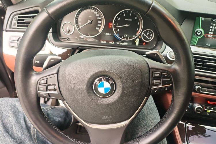 Used BMW 5 Series 2011 535i Sport Edition Steering Wheel