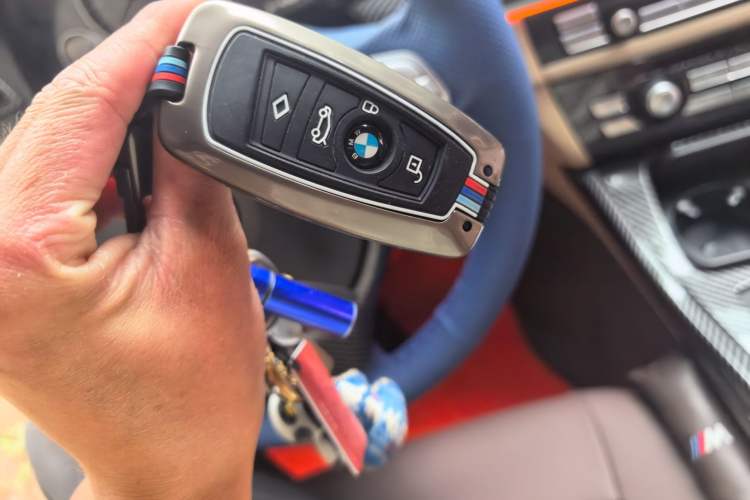 Used BMW 5 Series 2011 523Li Leading Model Vehicle Key