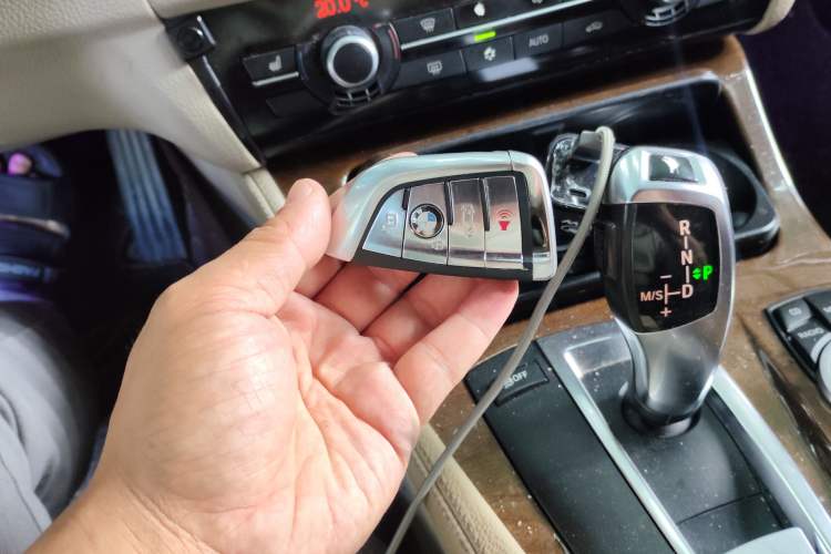 Used BMW 5 Series 2011 528Li Leading Model Vehicle Key