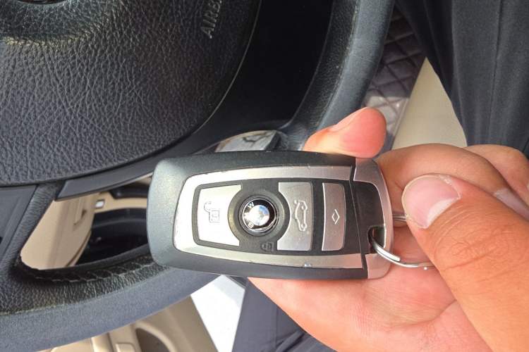 Used BMW 5 Series 2011 523Li Luxury Model Vehicle Key