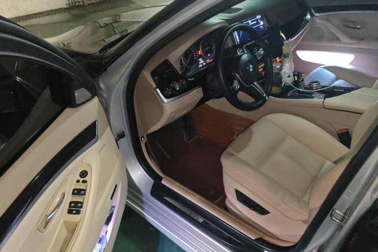 Used BMW 5 Series 2011 523Li Leading Model Driver Seat