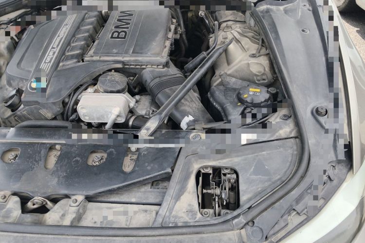 Used BMW 5 Series 2011 535Li Luxury Model Engine Bay Left