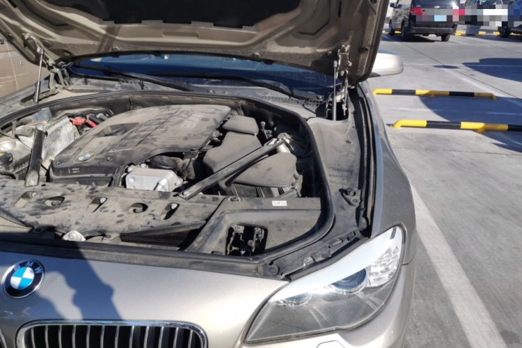 Used BMW 5 Series 2011 523Li Luxury Model Engine Bay Left