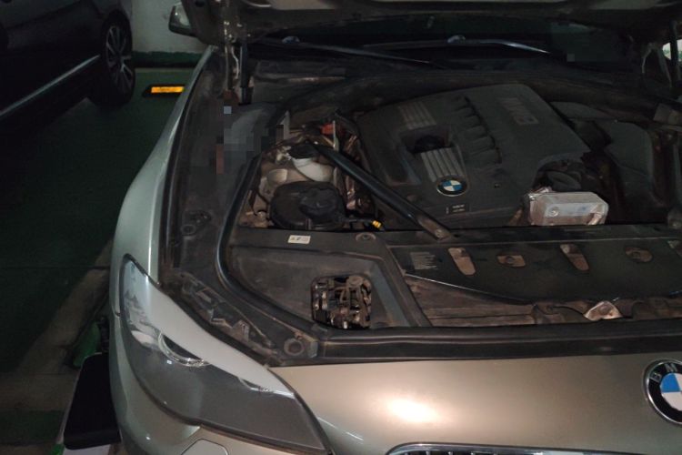 Used BMW 5 Series 2011 523Li Luxury Model Engine Bay Right
