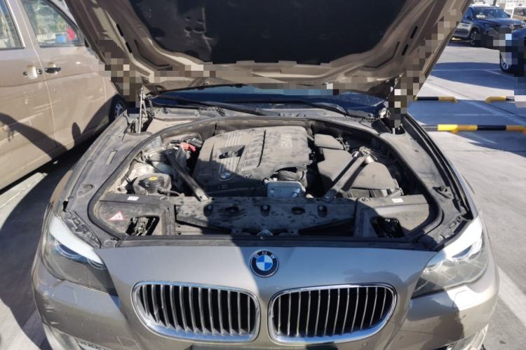 Used BMW 5 Series 2011 523Li Luxury Model Engine Bay