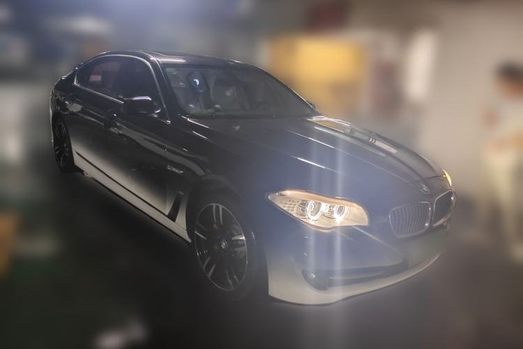 Used BMW 5 Series 2011 523Li Leading Model Front Right 45 Deg