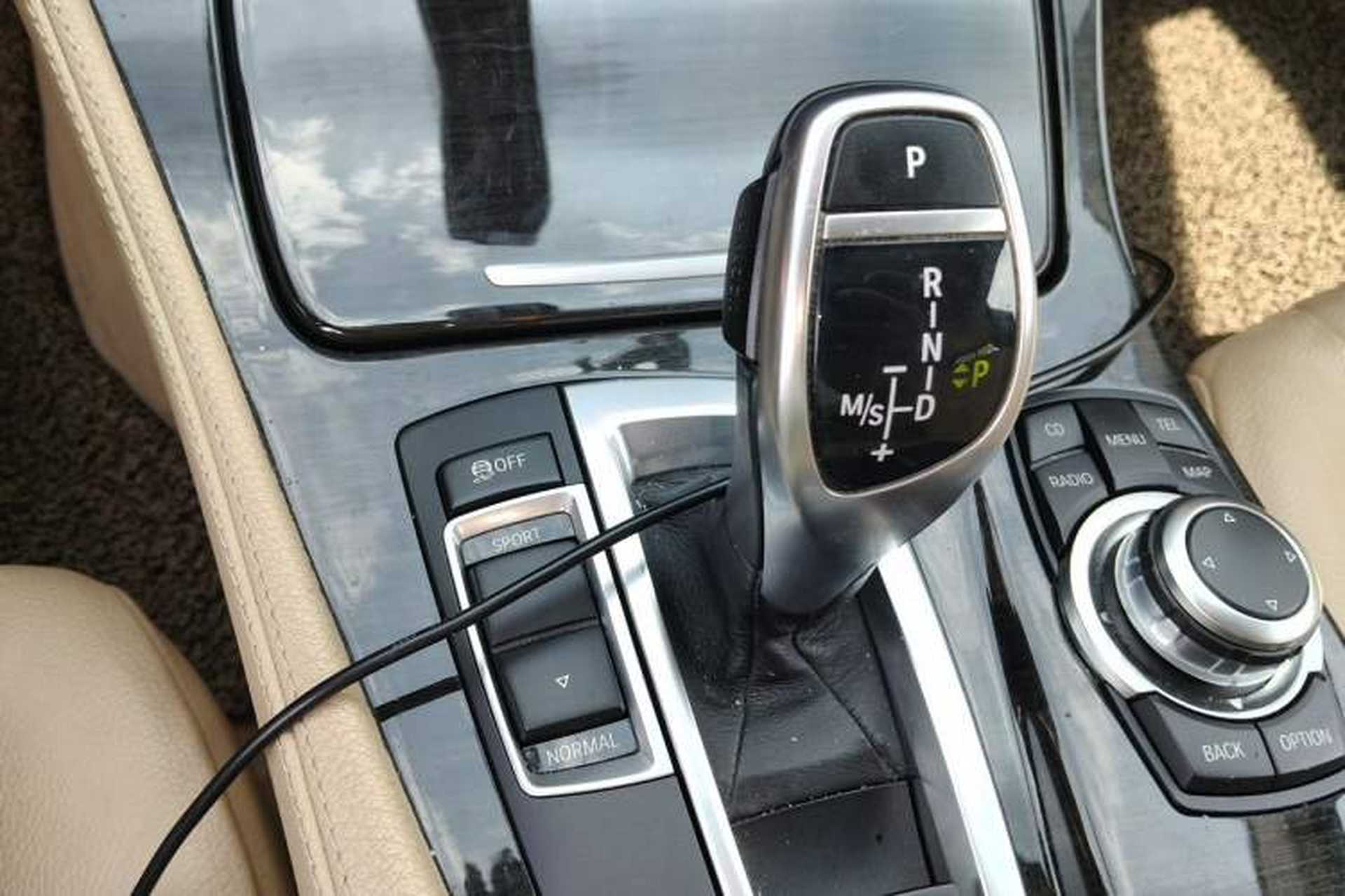 Used BMW 5 Series 2011 535Li Luxury Model Gear Lever