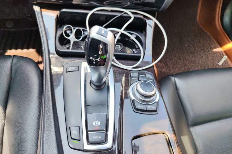 Used BMW 5 Series 2011 523Li Luxury Model Gear Lever