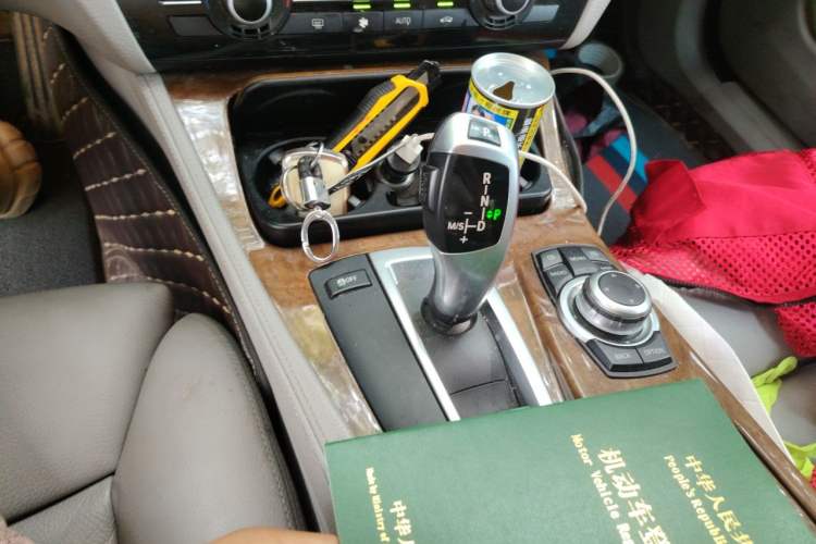 Used BMW 5 Series 2011 528Li Luxury Model Gear Lever