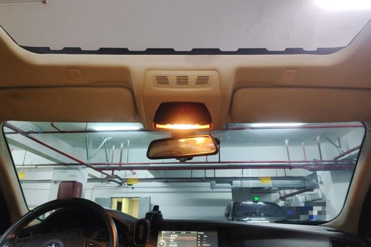 Used BMW 5 Series 2011 523Li Leading Model Headliner