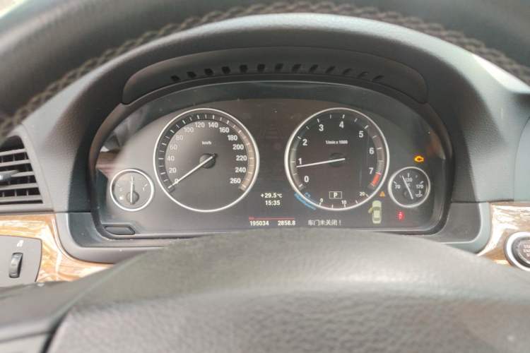 Used BMW 5 Series 2011 528Li Luxury Model Instrument Cluster