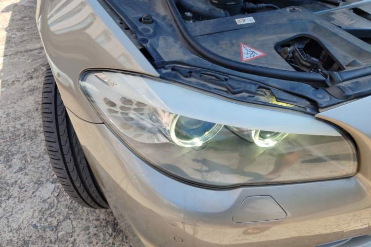 Used BMW 5 Series 2011 523Li Luxury Model Right Front Headlight
