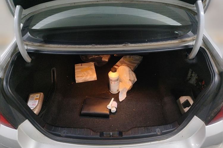 Used BMW 5 Series 2011 523Li Leading Model Trunk