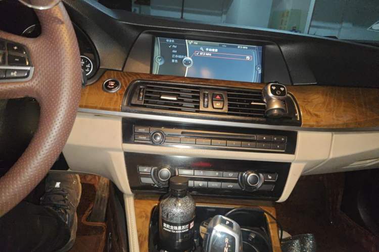 Used BMW 5 Series 2011 528Li Leading Model Audio And AC Panel