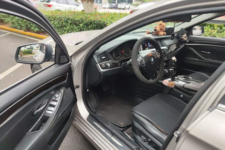 Used BMW 5 Series 2011 523Li Luxury Model Driver Seat