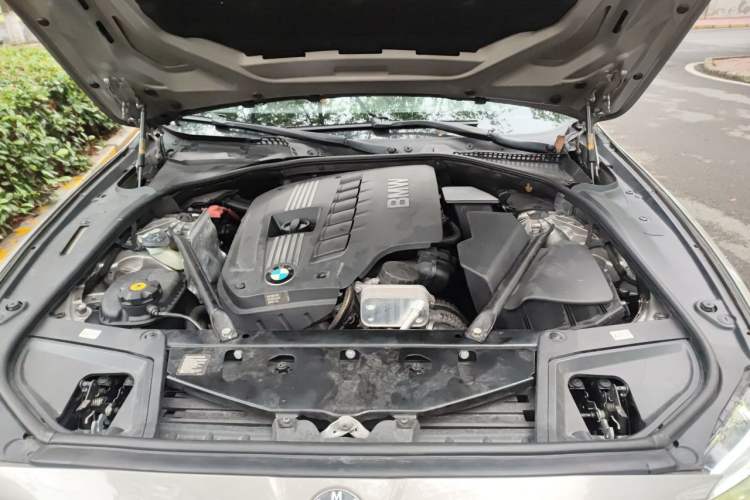 Used BMW 5 Series 2011 523Li Luxury Model Engine Bay