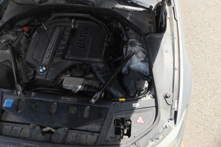 Used BMW 5 Series 2011 535Li Luxury Model Engine Bay Left
