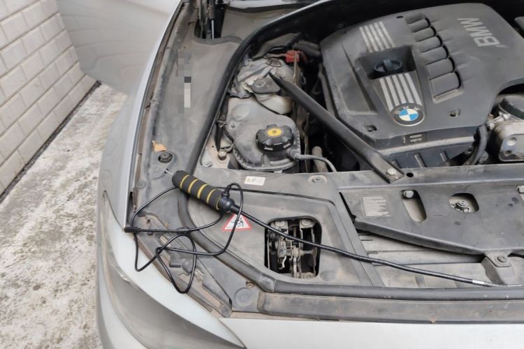 Used BMW 5 Series 2011 523Li Luxury Model Engine Bay Right