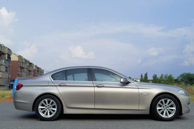 Used BMW 5 Series 2011 523i Leading Model Exterior 6