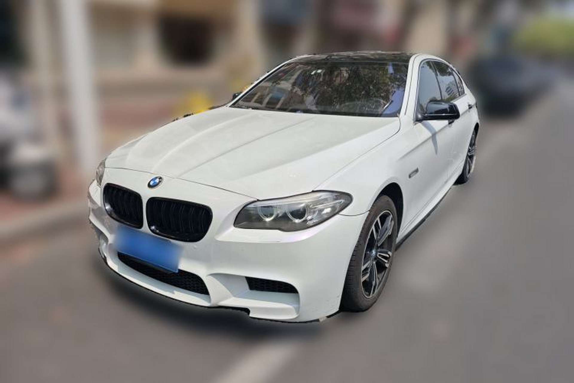 Used BMW 5 Series 2011 523Li Luxury Model Front Left 45 Deg