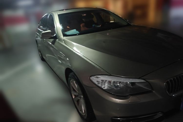 Used BMW 5 Series 2011 523Li Luxury Model Front Right 45 Deg