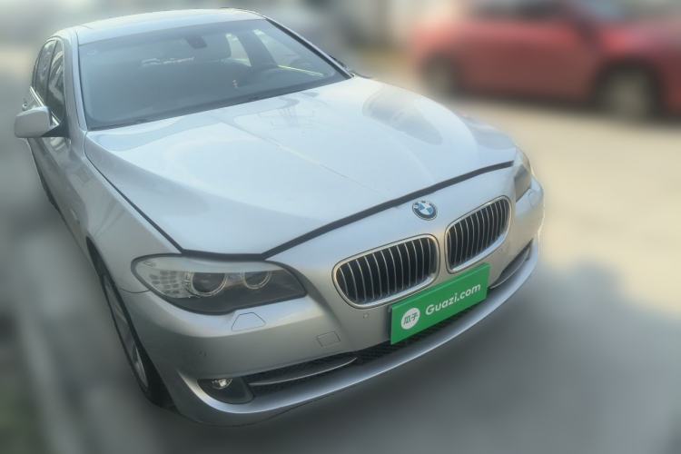 Used BMW 5 Series 2011 528Li Leading Model Front Right 45 Deg