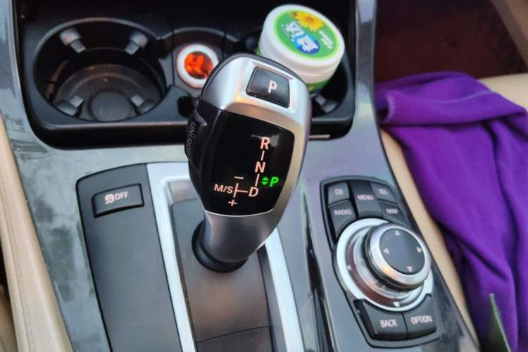 Used BMW 5 Series 2011 523Li Luxury Model Gear Lever