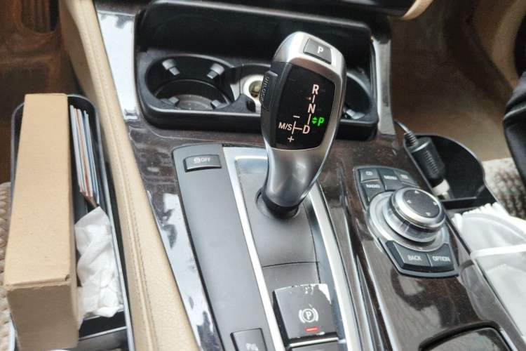 Used BMW 5 Series 2011 523Li Luxury Model Gear Lever