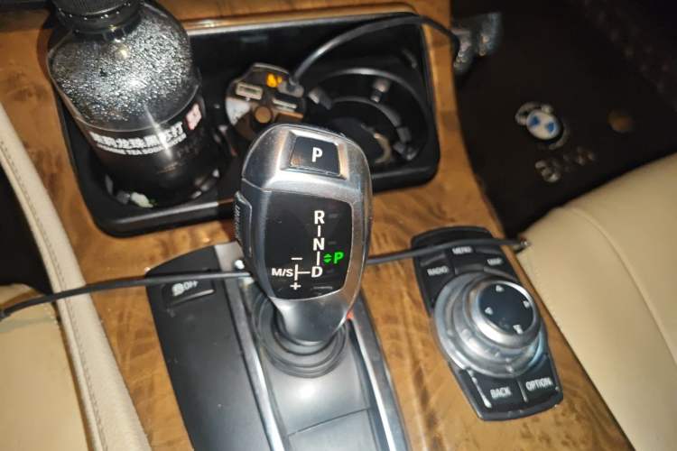 Used BMW 5 Series 2011 528Li Leading Model Gear Lever
