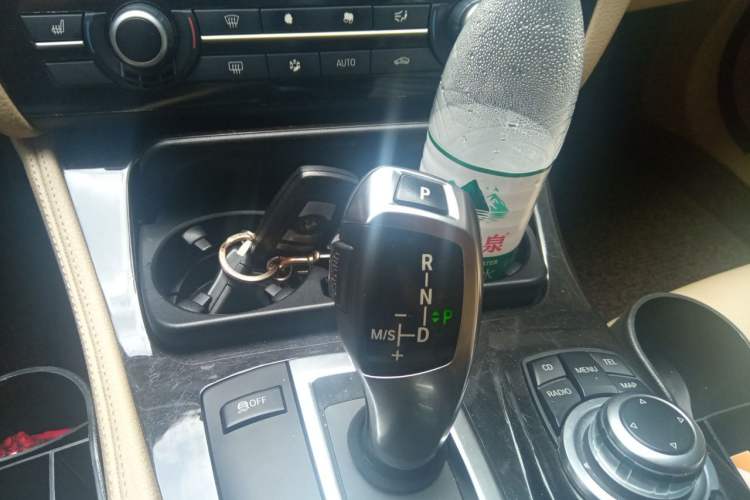 Used BMW 5 Series 2011 523Li Leading Model Gear Lever