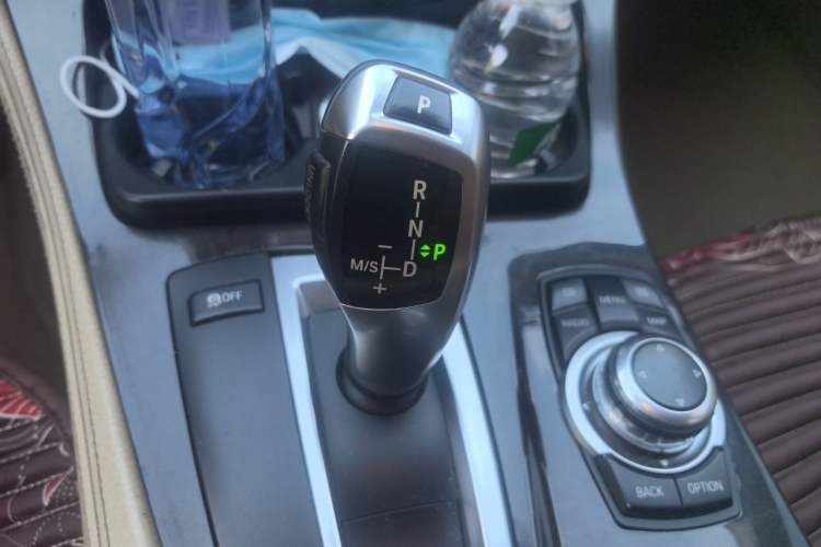Used BMW 5 Series 2011 523Li Leading Model Gear Lever
